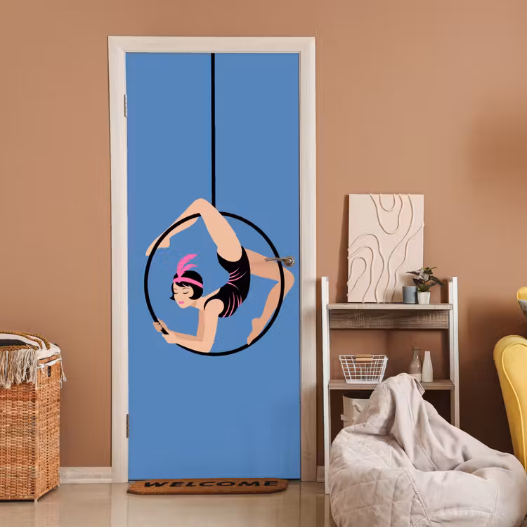 Vrouw - Aerial hoop - Art deco - Illustratie - Blauw deurposter klein -sfeer1
