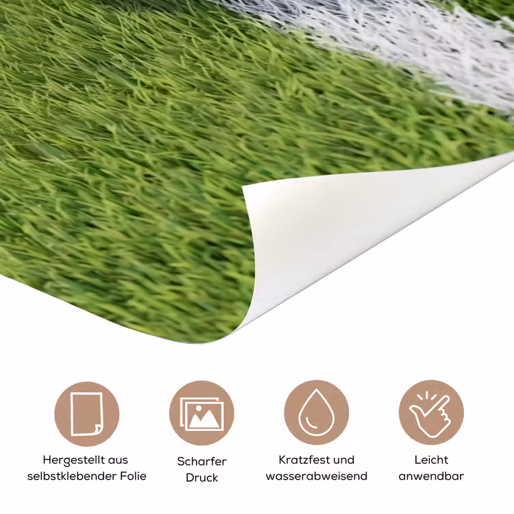Voetbal - Grasveld - Sport - Groen deurposter klein -tcloseup_DE