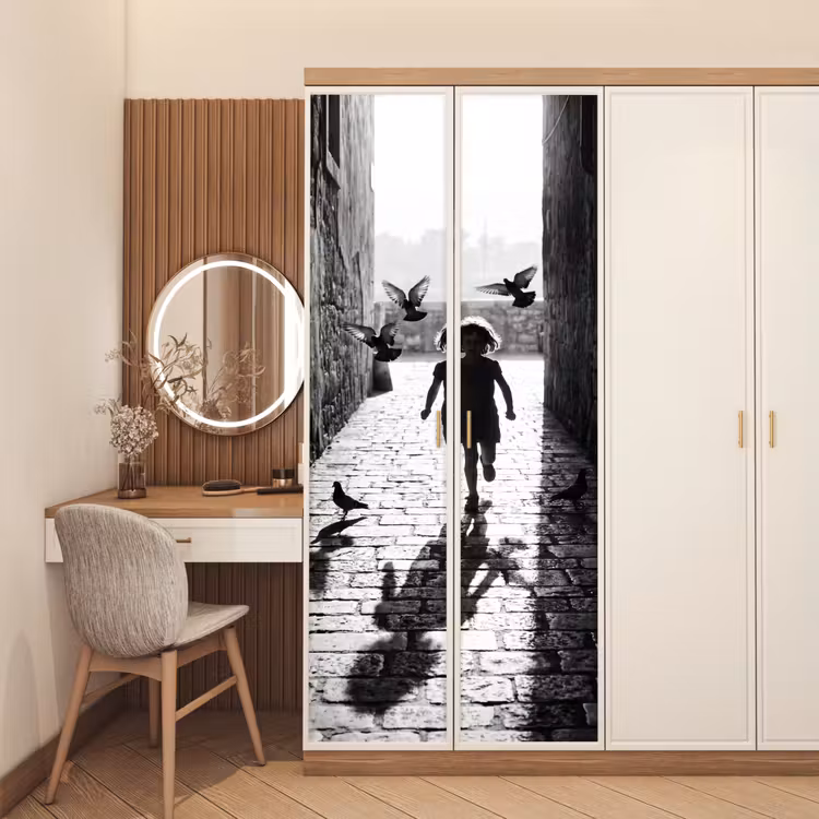 Kind - Vogel - Straat - Zwart-wit - Spelen deurposter klein -sfeer3
