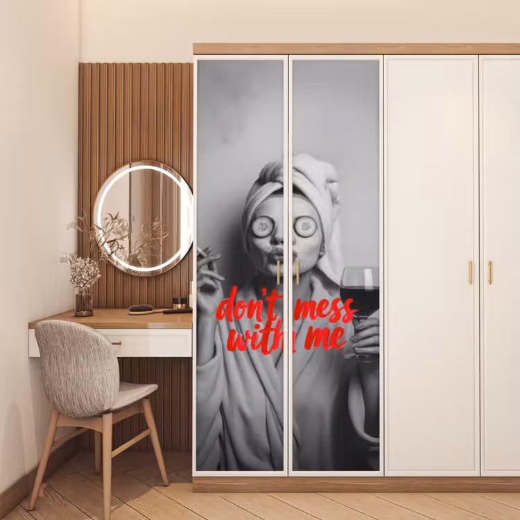 Don't mess with me - Wijn - Vrouw - Sigaret deurposter klein -sfeer3
