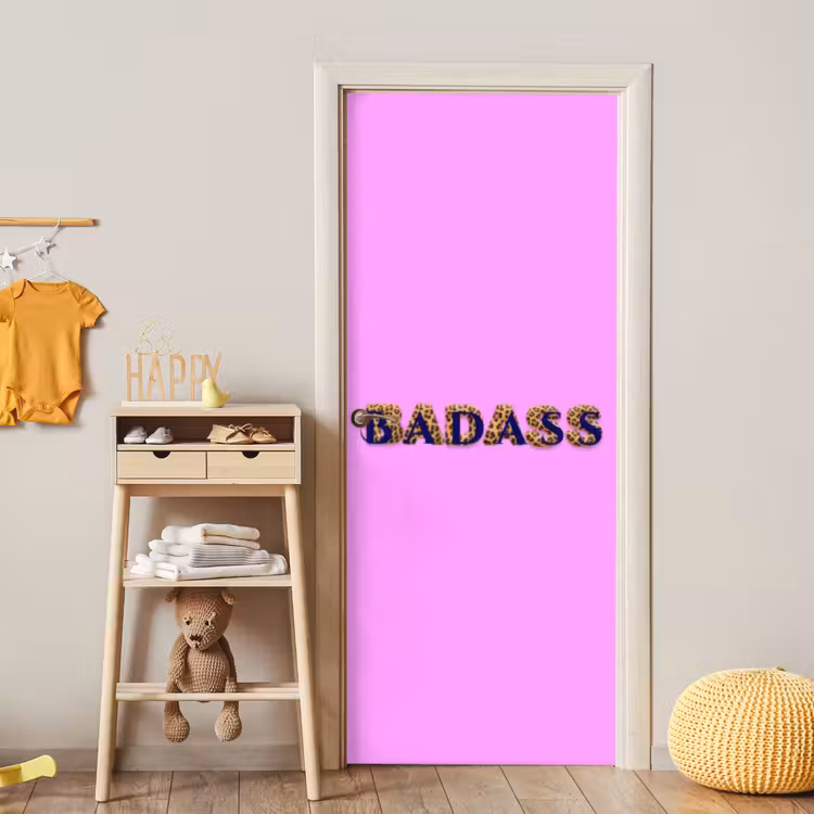 Felroze - Badass - Panterprint - Schaduw deurposter klein -sfeer4