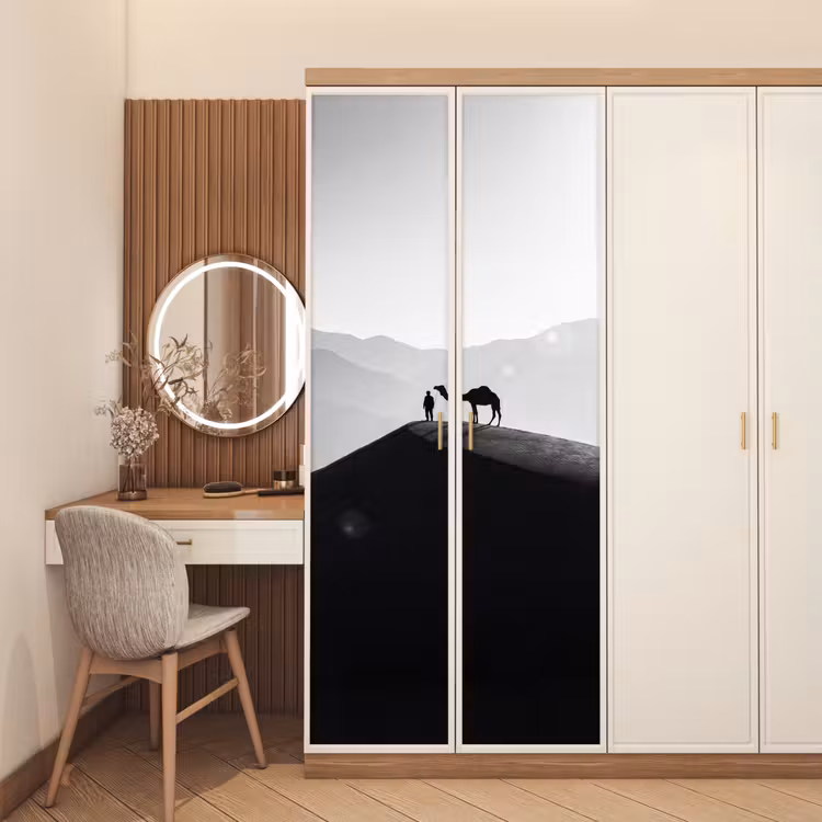 Mens - Kameel - Zandduin - Natuur - Monochroom deurposter klein -sfeer3