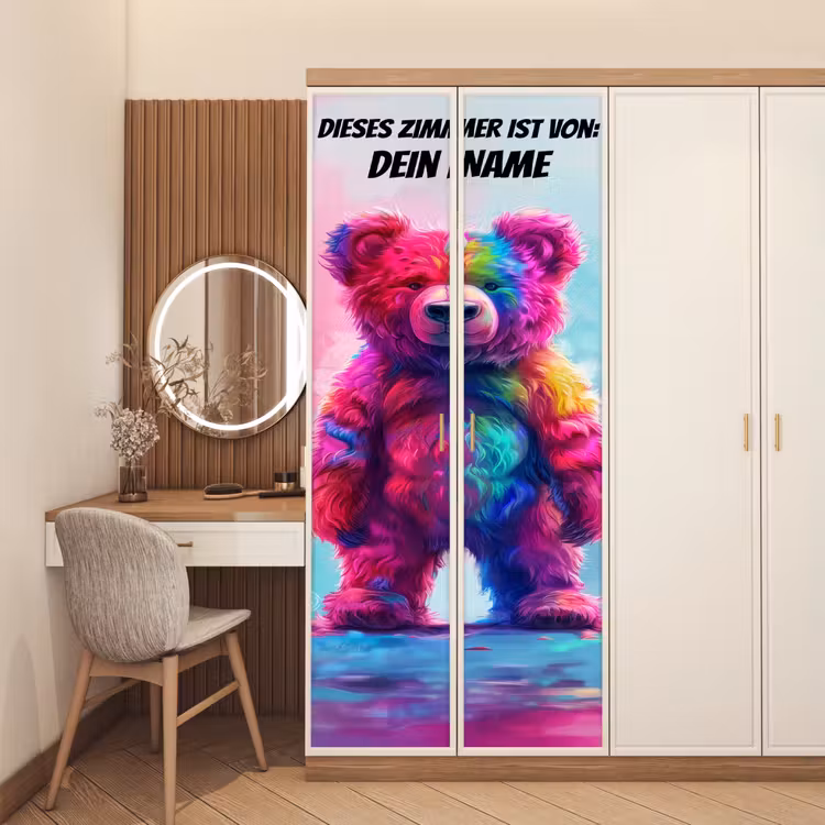 Bunter Teddybär mit Namensfeld oben. deurposter klein -sfeer3