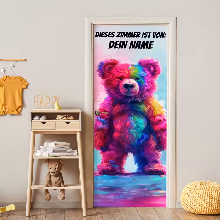 Bunter Teddybär mit Namensfeld oben. deurposter klein -sfeer4