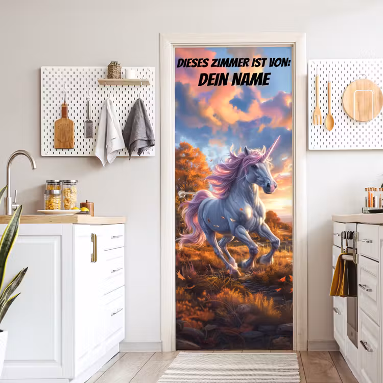 Einhorn im herbstlichen Sonnenuntergang mit personalisierbarem Namensfeld. deurposter klein -sfeer5