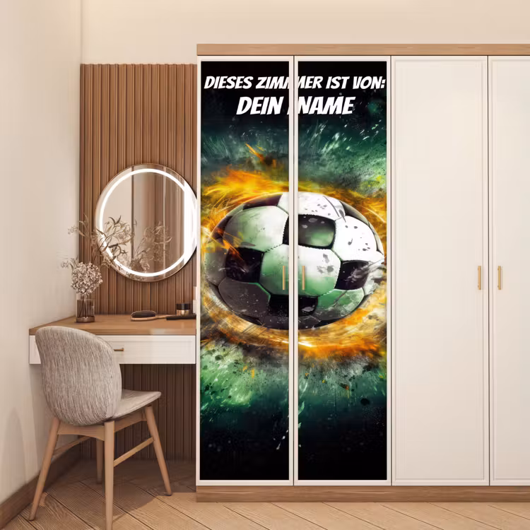Explodierender Fußball mit Namensfeld. deurposter klein -sfeer3