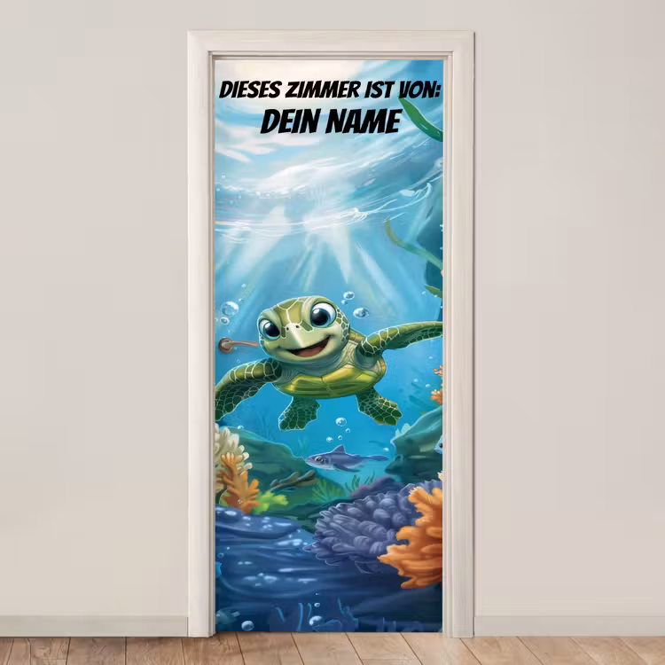 Fröhliche Meeresschildkröte unter Wasser. deurposter klein -3d_beige