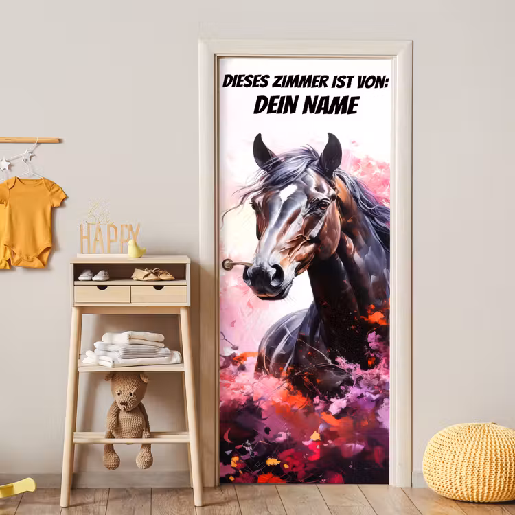 Gemaltes Pferd in kräftigen Farben mit personalisierbarem Text oben. deurposter klein -sfeer4