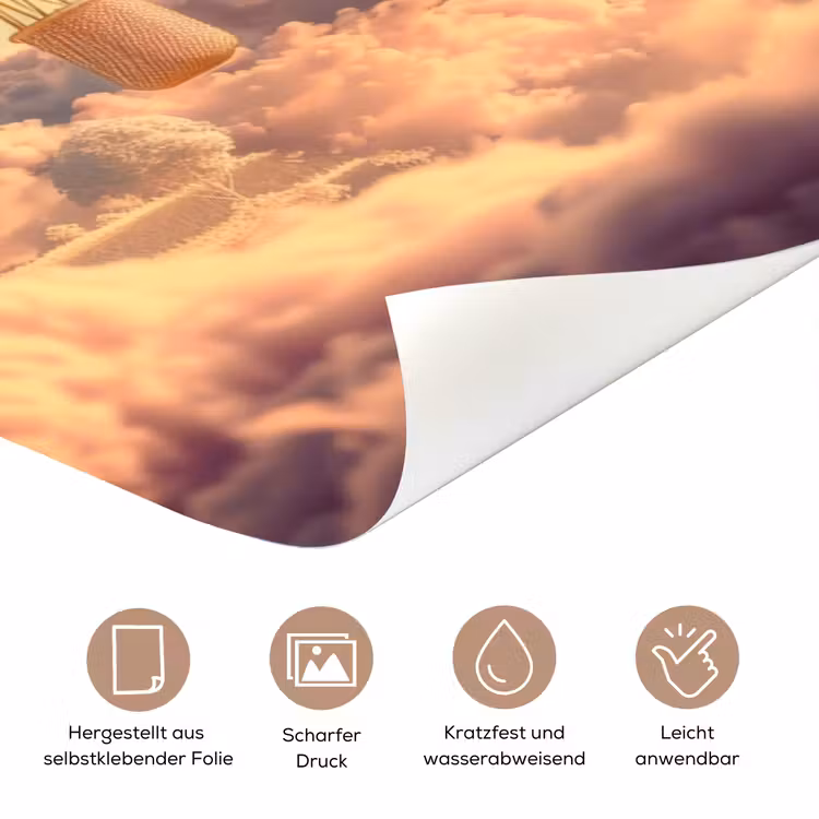 Heißluftballon über Wolken mit Namensfeld. deurposter klein -tcloseup_DE