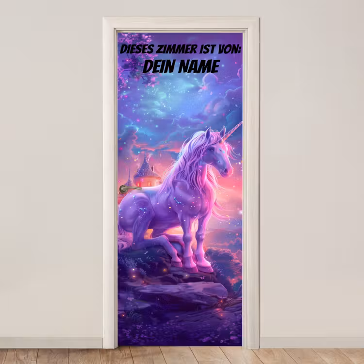Magisches Einhorn vor Märchenschloss bei Sonnenuntergang mit Namensfeld. deurposter klein -3d_beige