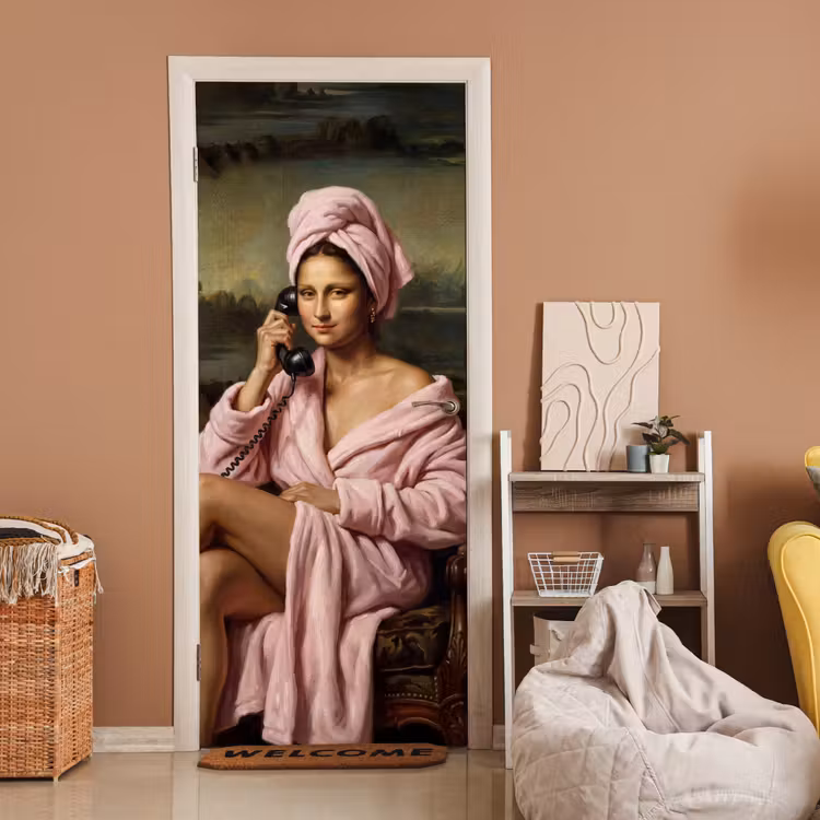 Mona - Klassiek - Roze deurposter klein -sfeer1