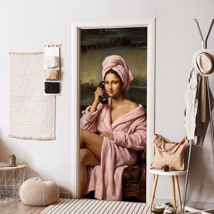 Mona - Klassiek - Roze deurposter klein -sfeer6