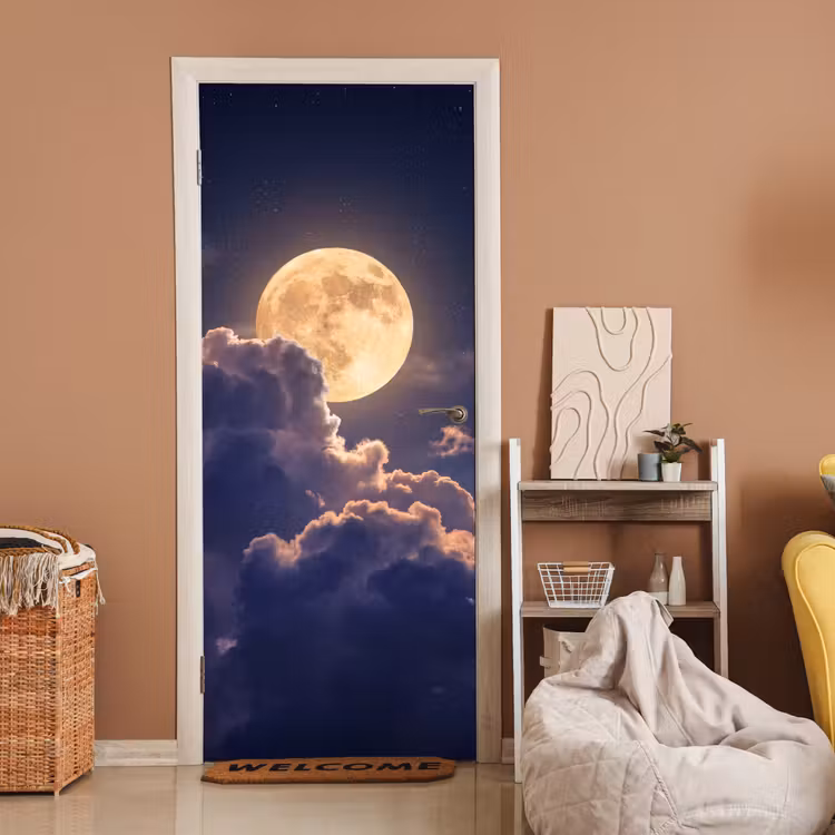 Maan - Wolken - Nacht - Oranje deurposter klein -sfeer1