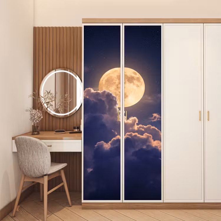 Maan - Wolken - Nacht - Oranje deurposter klein -sfeer3