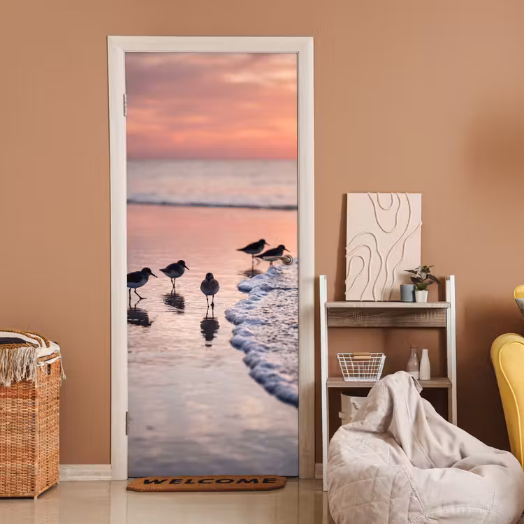 Meeuwen - Strand - Zee - Roze deurposter klein -sfeer1