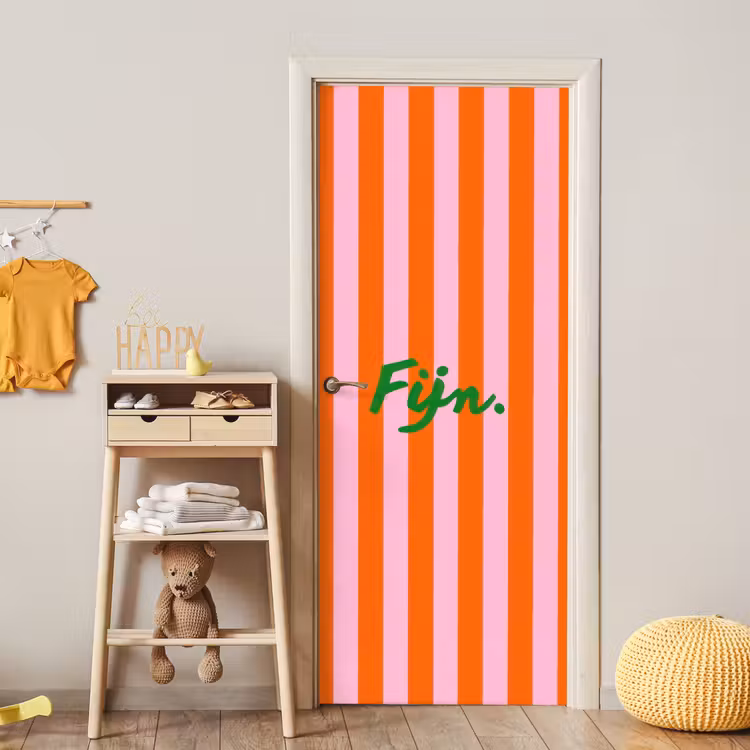 Patroon - Oranje - Fijn - Strepen deurposter klein -sfeer4