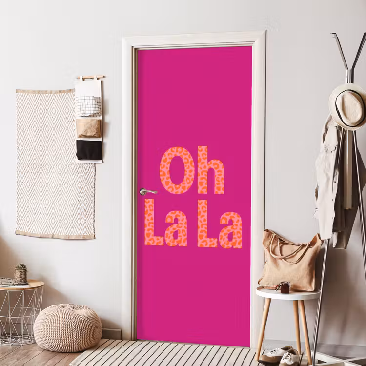 Oh la la - Luipaardprint - Roze deurposter klein -sfeer6