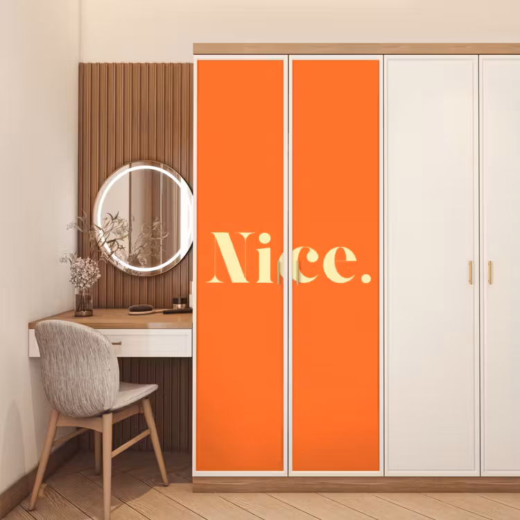 Oranje - Gebroken wit - Nice deurposter klein -sfeer3