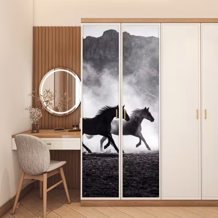 Paard - Ren - Stof - Zwart-wit - Dieren deurposter klein -sfeer3