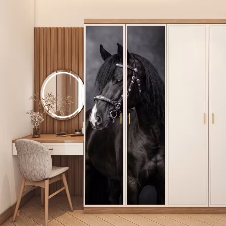 Portret - Paard - Zwart deurposter klein -sfeer3