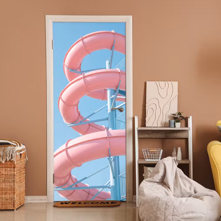 Glijbaan - Waterpark - Spiraal - Modern - Roze deurposter klein -sfeer1
