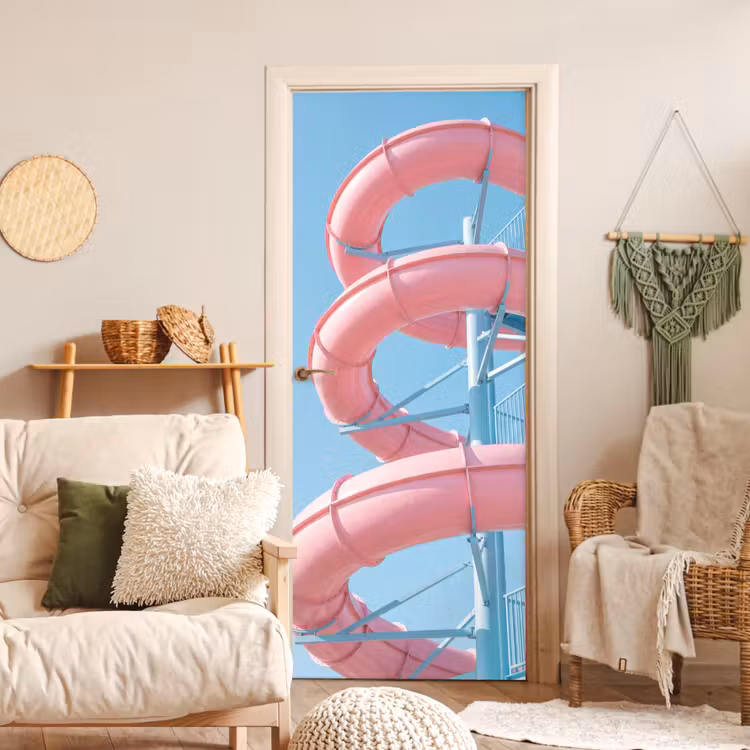 Glijbaan - Waterpark - Spiraal - Modern - Roze deurposter klein -sfeer2