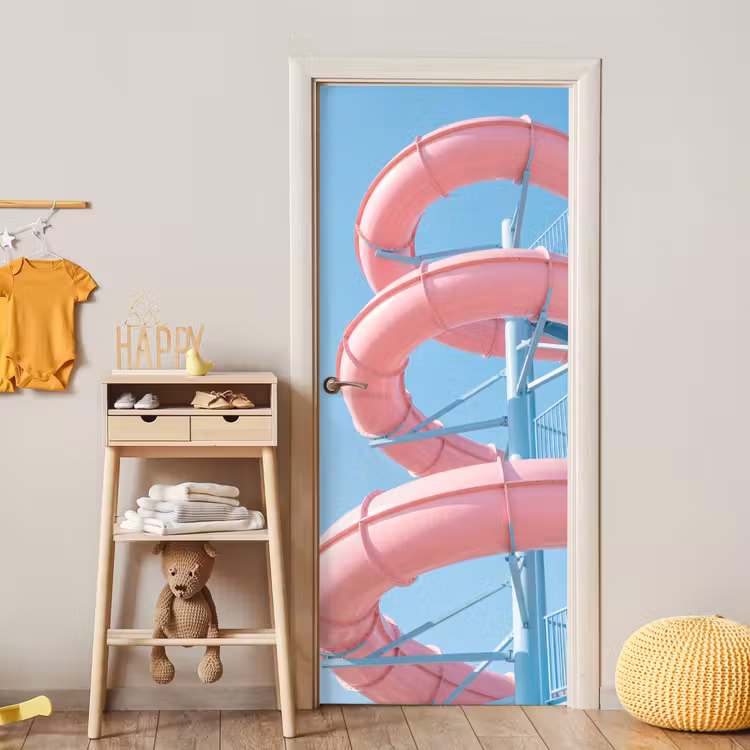 Glijbaan - Waterpark - Spiraal - Modern - Roze deurposter klein -sfeer4