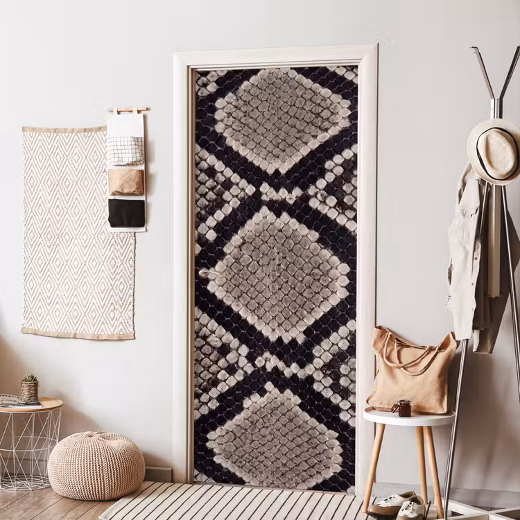 Slangenleer - Patroon - Beige deurposter klein -sfeer6