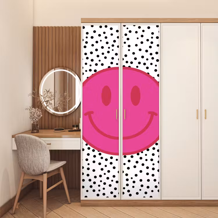 Smiley - Roze - Stippen deurposter klein -sfeer3