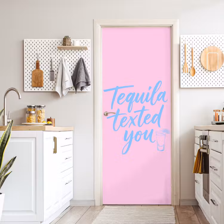 Tequila texted you - Roze - Blauw deurposter klein -sfeer5