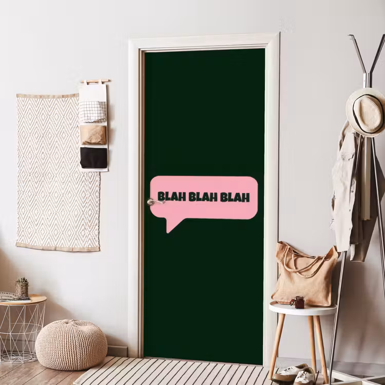 Tekstwolk - BLAH BLAH BLAH - Roze deurposter klein -sfeer6
