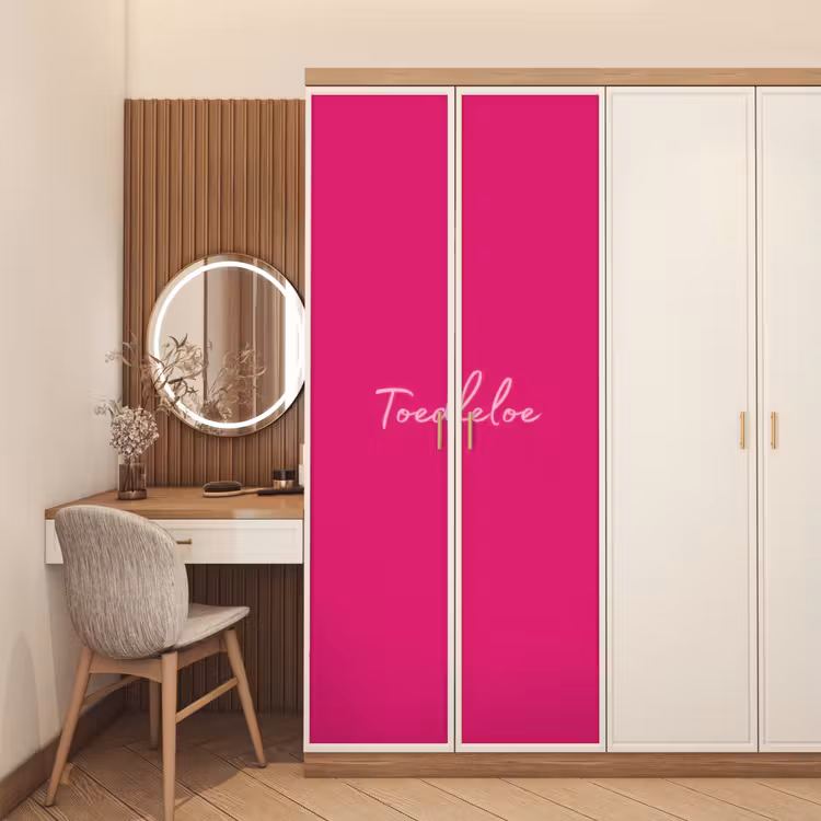 Toedeloe - Roze deurposter klein -sfeer3