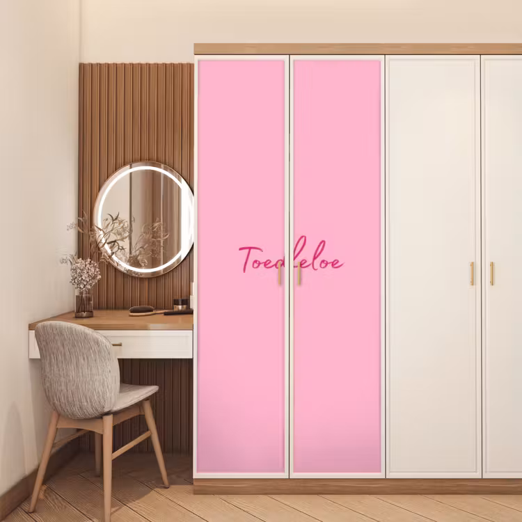 Toedeloe - Roze - Minimalistisch deurposter klein -sfeer3