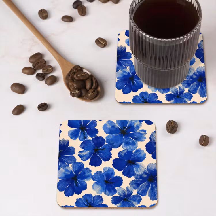 Bloemen - Blauw -Patroon - Wit onderzetter kurk middel -sfeer2