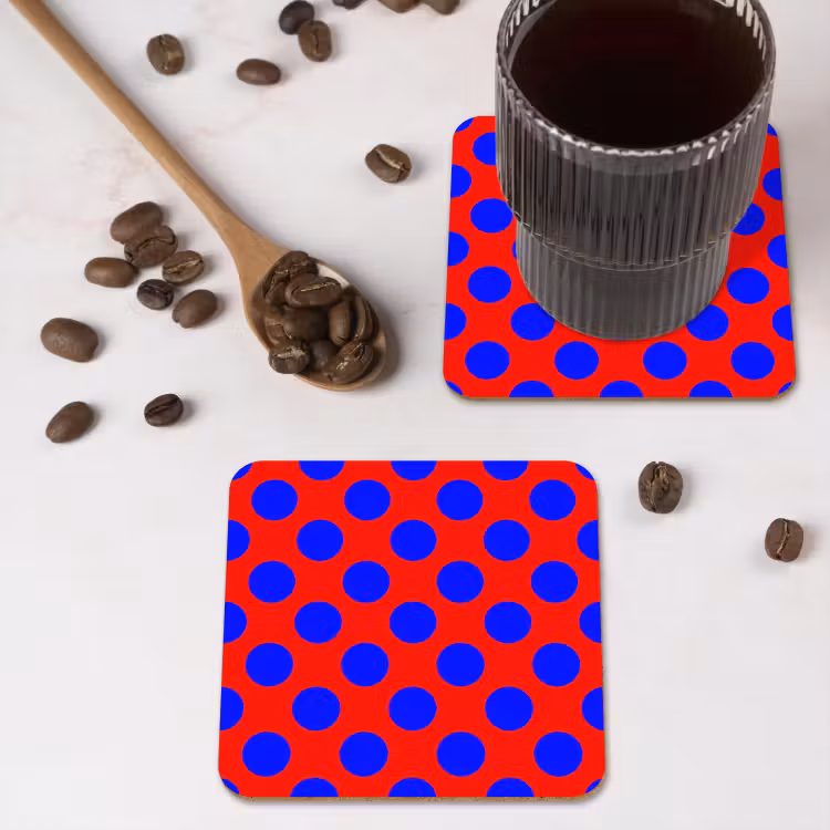 Dots - Klassiek - Rood onderzetter kurk middel 366 -sfeer2