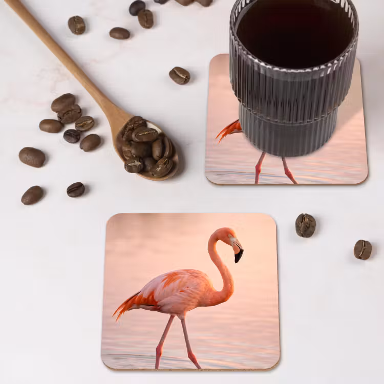 Flamingo - Water - Roze onderzetter kurk middel -sfeer2