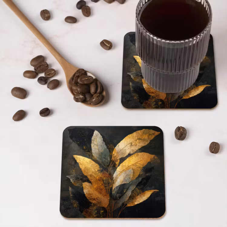 Gouden Bladcompositie – Botanische Luxe onderzetter kurk middel -sfeer2