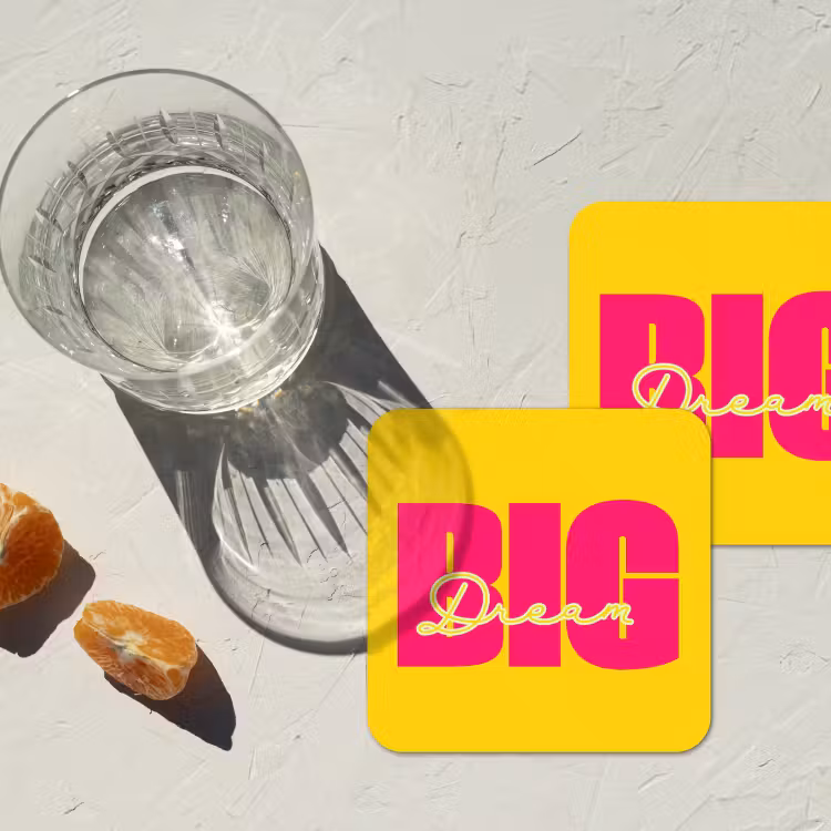 Dream big - Geel - Roze onderzetter kurk middel -sfeer4