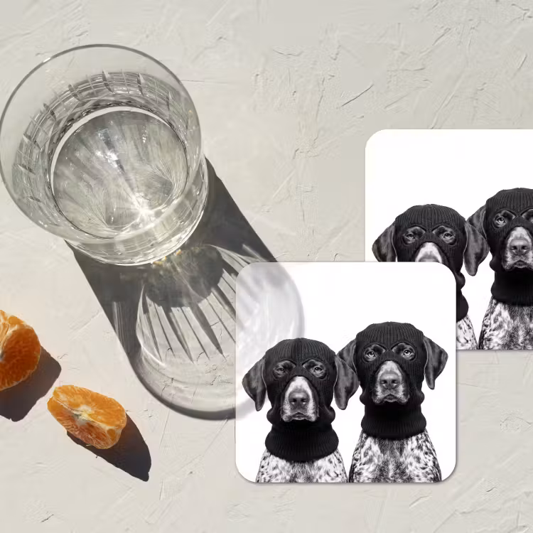Honden - Bivakmuts - Zwart - wit onderzetter kurk middel -sfeer4