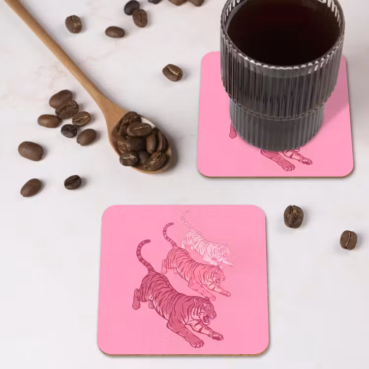 Kat - Springend - Dieren - Roze - Modern onderzetter kurk middel -sfeer2