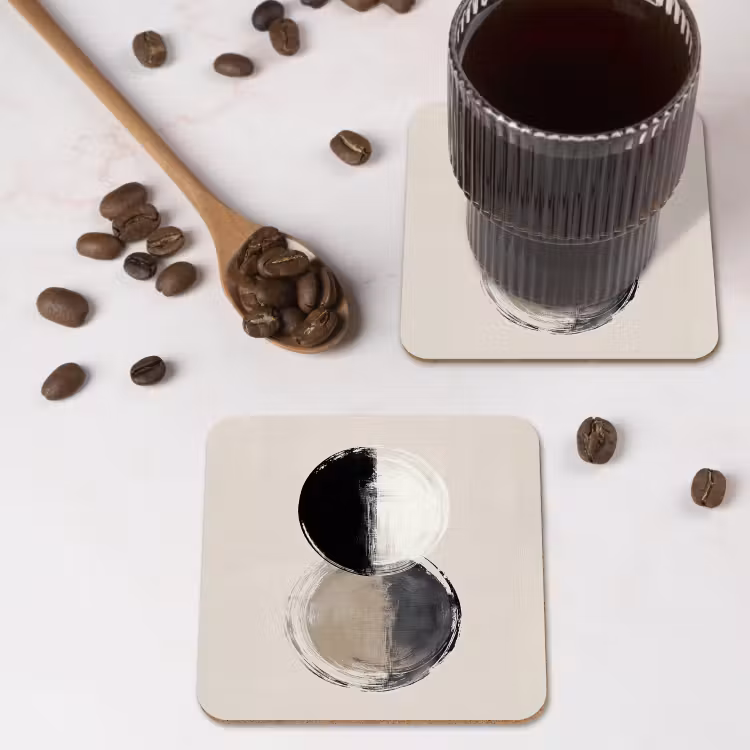 Cirkels - Strepen - Minimalistisch - Zwart onderzetter kurk middel -sfeer2