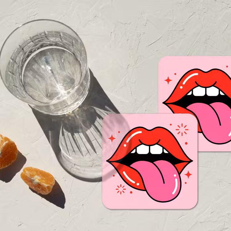 Lippen - Tong - Pop-art - Kleurrijk - Roze onderzetter kurk middel -sfeer4