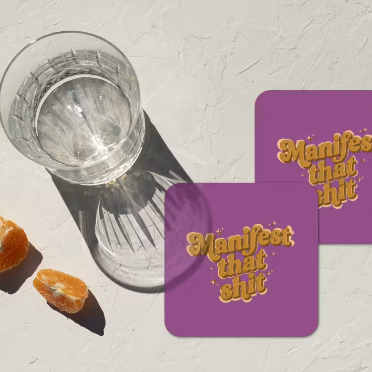 Manifest that shit - Paars - Glitter onderzetter kurk middel -sfeer4