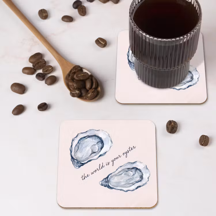 Zeeleven - Oester - Aquarel - Minimalistisch - Blauw onderzetter kurk middel -sfeer2