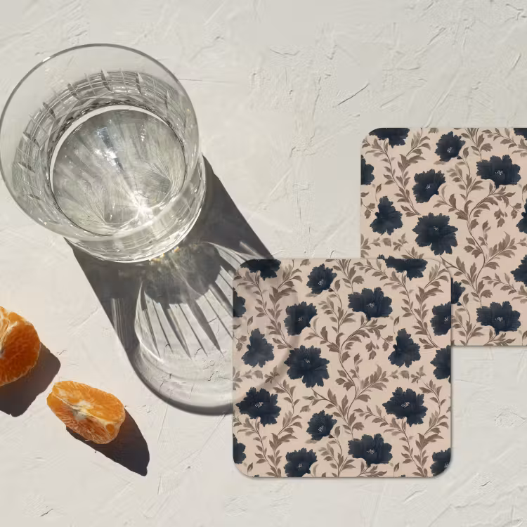 Motief - Bloemen - Zwart - Beige onderzetter kurk middel 366 -sfeer4