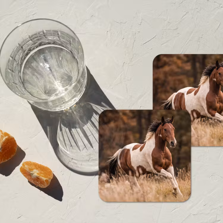 Paard - Bruin - Gras onderzetter kurk middel -sfeer4