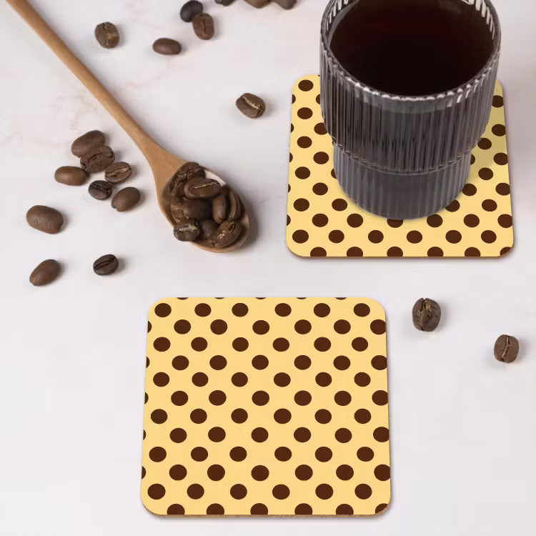 Polka Dot - Stippen - Retro - Geel - Bruin onderzetter kurk middel 366 -sfeer2