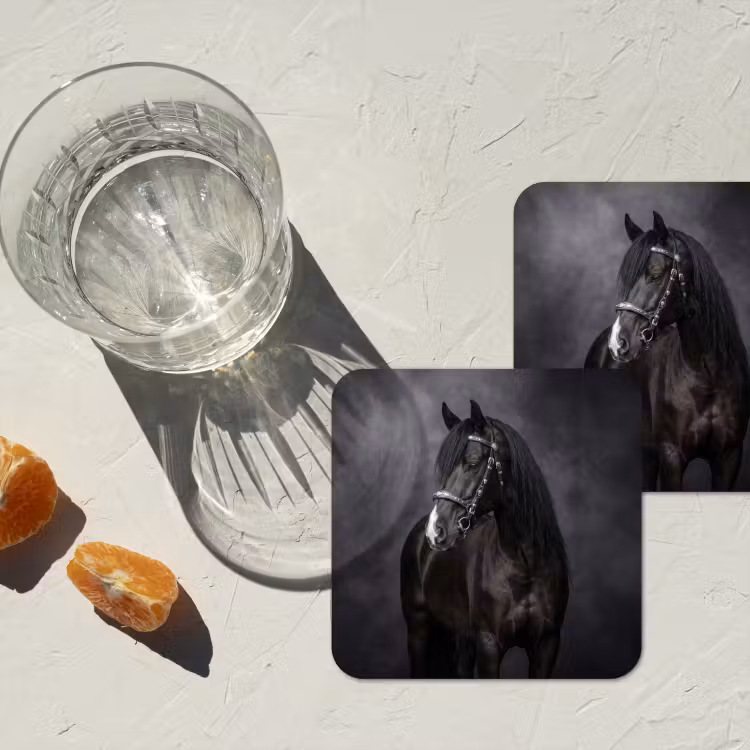 Portret - Paard - Zwart onderzetter kurk middel -sfeer4