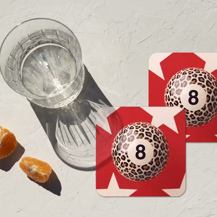 Spel - Dierenprint - Nummer 8 - Modern - Rood onderzetter kurk middel -sfeer4