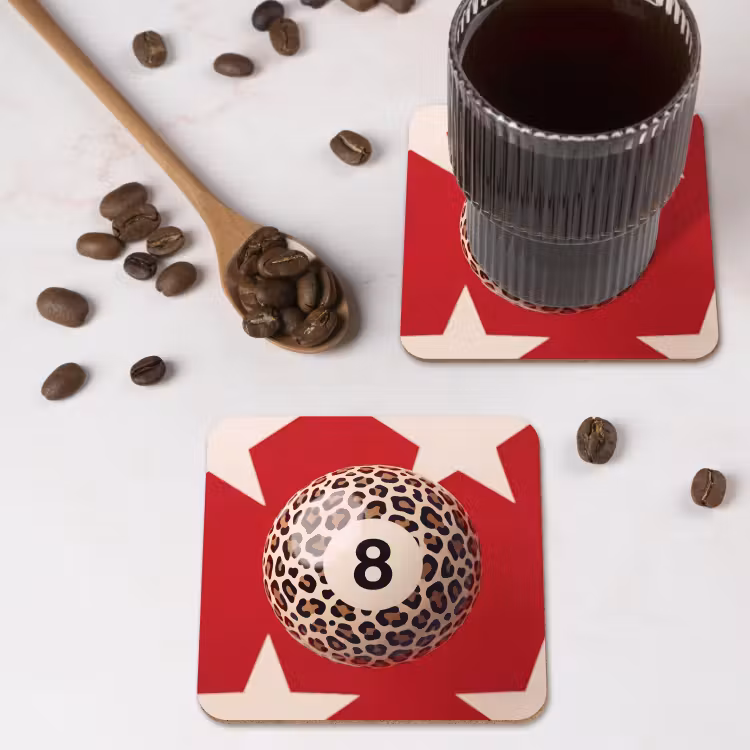 Spel - Dierenprint - Nummer 8 - Modern - Rood onderzetter kurk middel -sfeer2